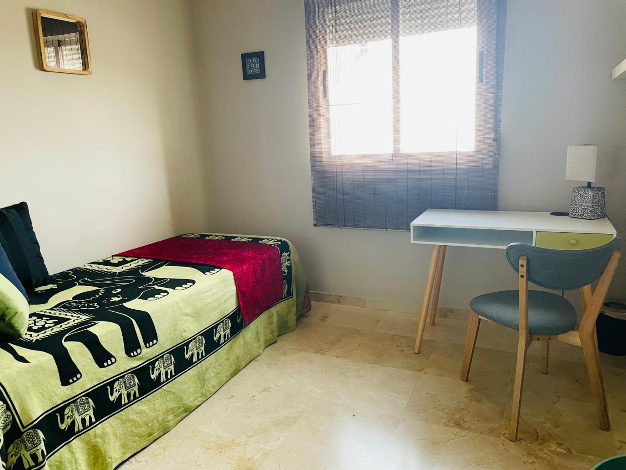 Deluxe Double Room with Extra Bed,1626419954:JPEG