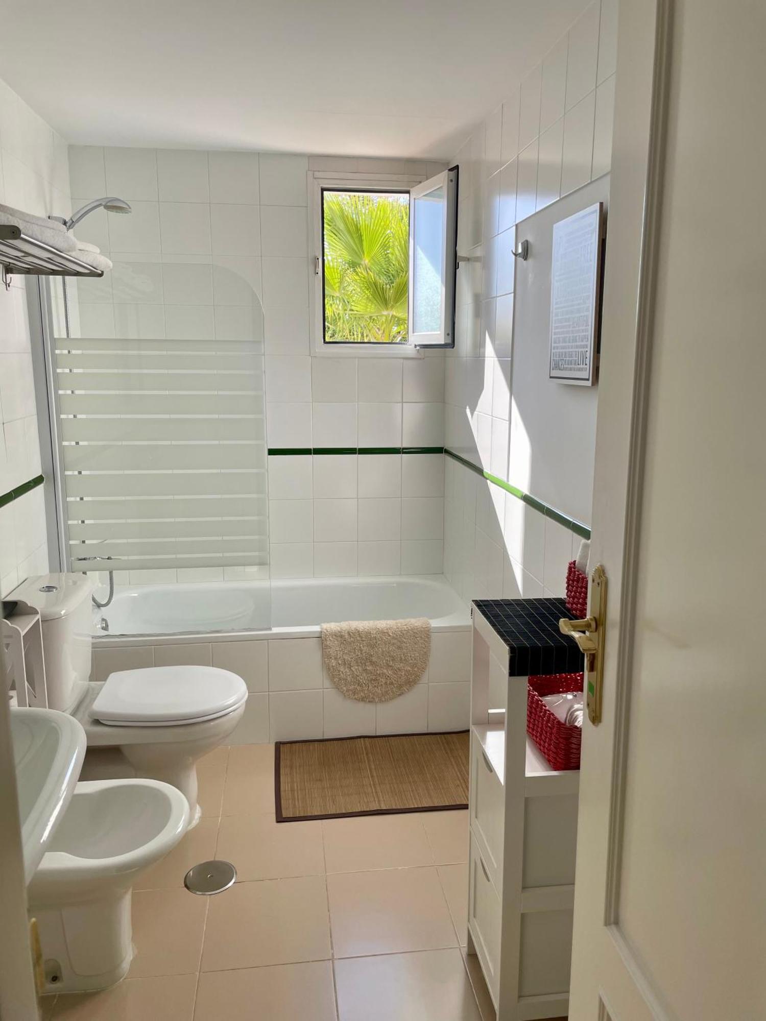 Deluxe Double Room Extra Bed